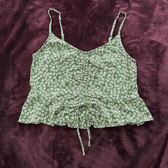 wild fable Tops - Wild Fable Green and White Flower Print Tank Top